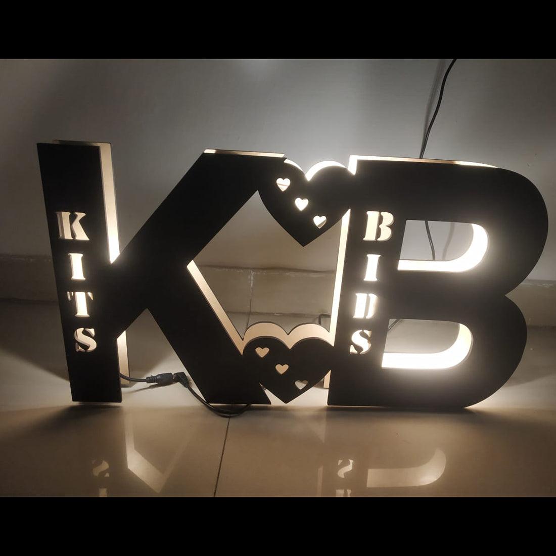 Couple Alphabet Lamp(Any Alphabet Can Be Done)